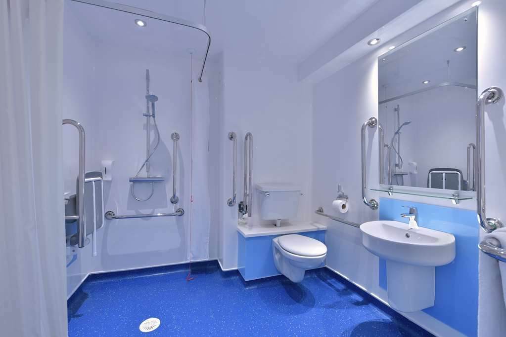 Travelodge Edinburgh Dreghorn Zimmer foto