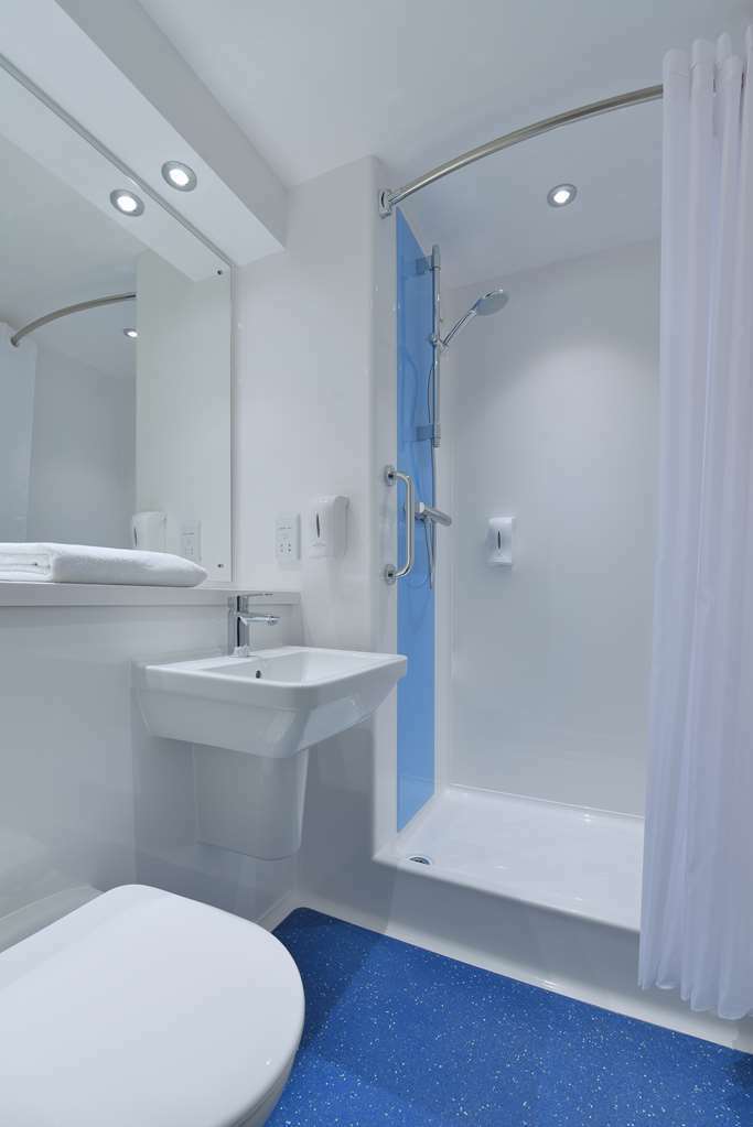 Travelodge Edinburgh Dreghorn Zimmer foto